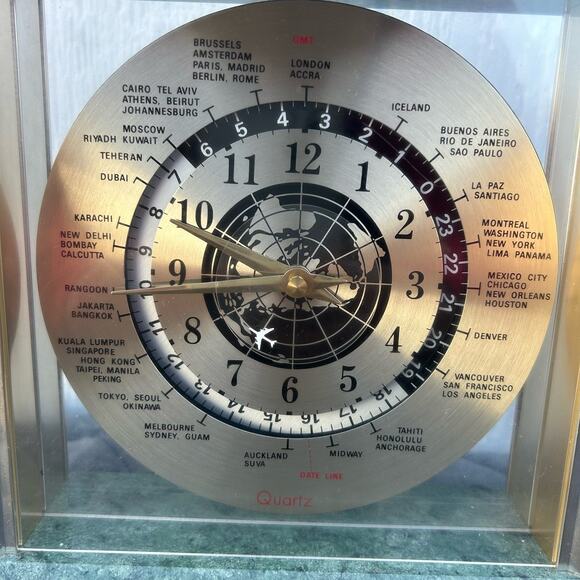 ─୨ৎ─ Vintage Executive Aviation World Desk Clock Quartz Gold PARTS ONLY (4D-081) - Picture 3 of 6